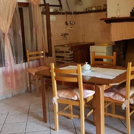 Bilocale Santa Maria Il Palazzone Bagian luar foto
